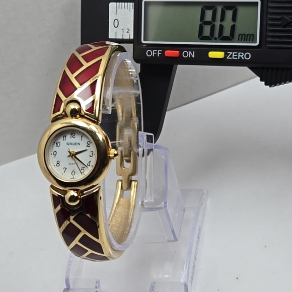 Womens Vintage Gruen Watch Gold Tone Red Enamel Bracelet Quartz New Battery Runs main image 6